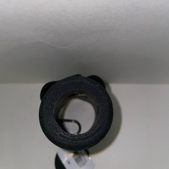 Bath & Body Works Bat Holds Their 3oz Hand Sanitizer Spray or 2.5oz Travel Mist - Picture 8 of 8